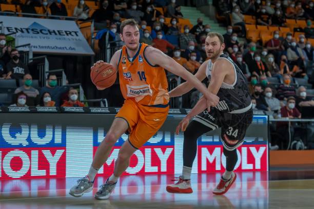 了全球化的 了全球化的