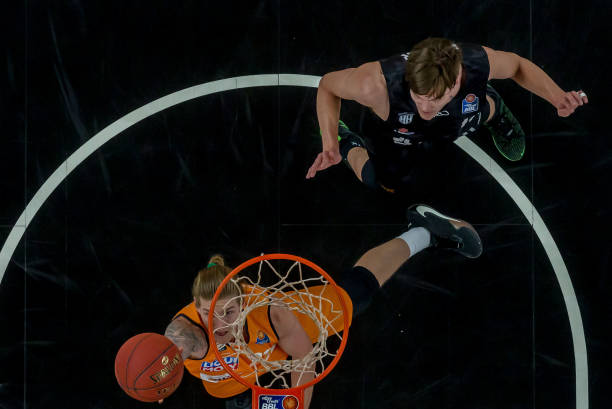 篮球不仅是 篮球不仅是